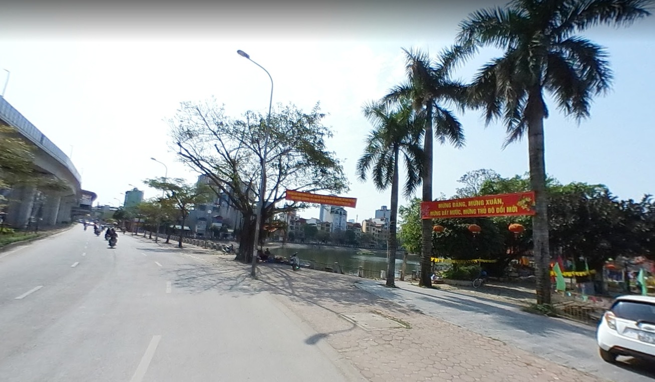 Mặt phố Hoàng Cầu, 240 M2, mặt tiền 8M, view hồ cực hiếm.